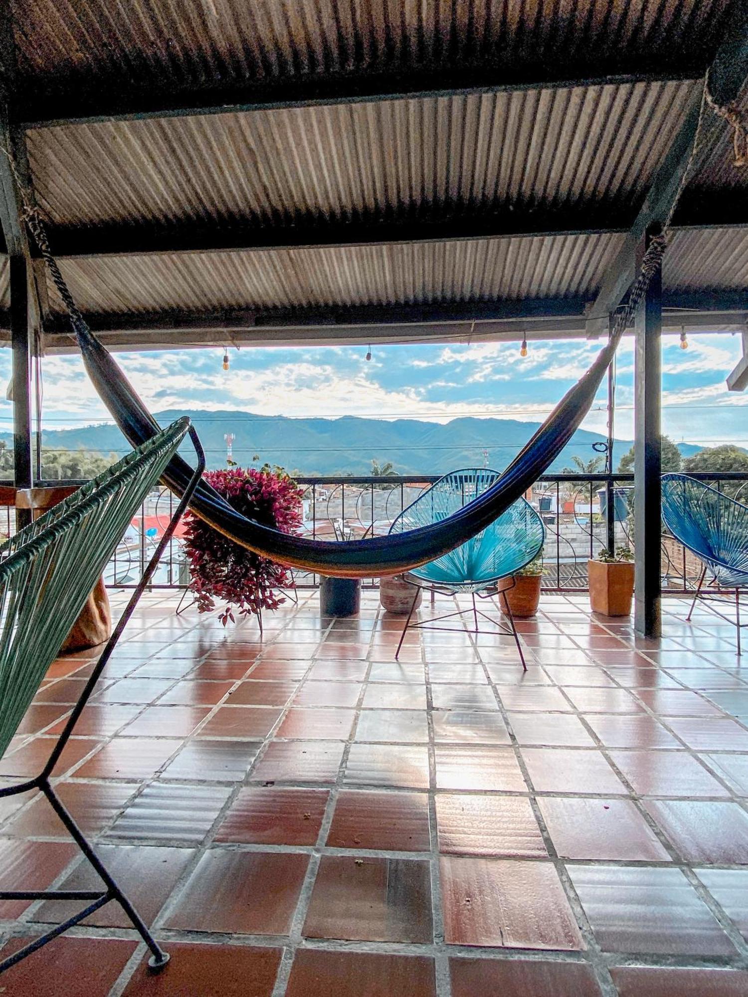 La Rosa Nautica Hostel Guaduas Exteriör bild